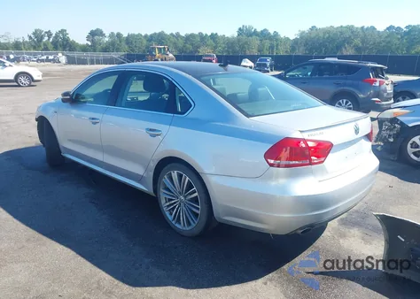 2015 Volkswagen Passat 1.8T Sport from USA, damaged, VIN 1VWBT7A38FC043569